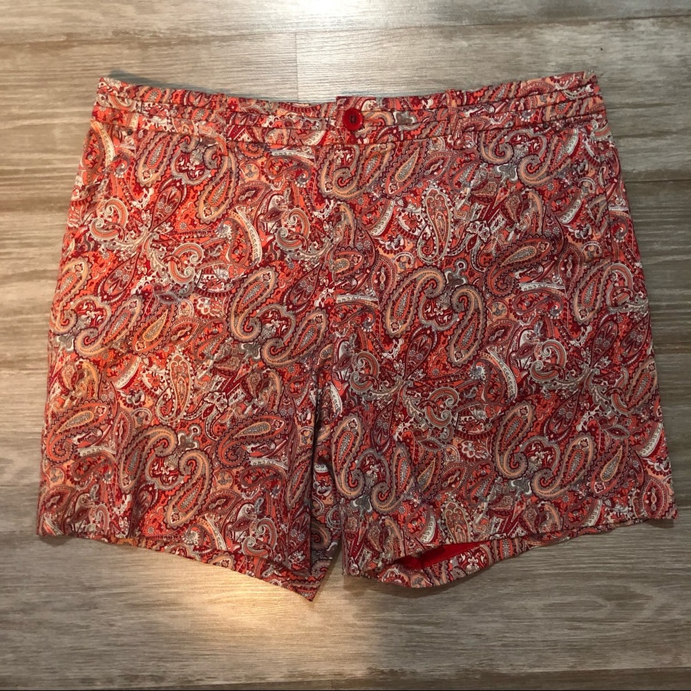 Intro Love the Fit Shorts Size 14